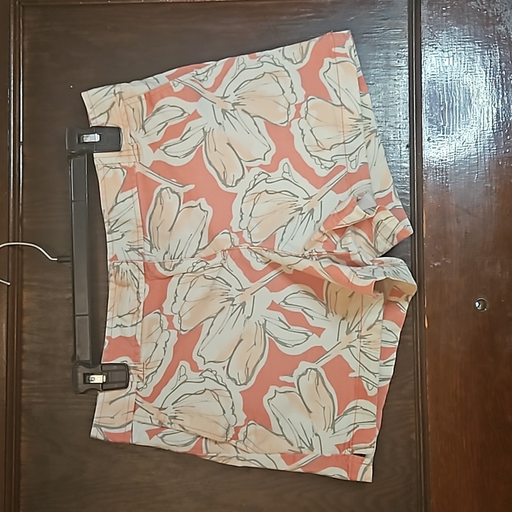 New York & Co. Floral Print Shorts- Size 6